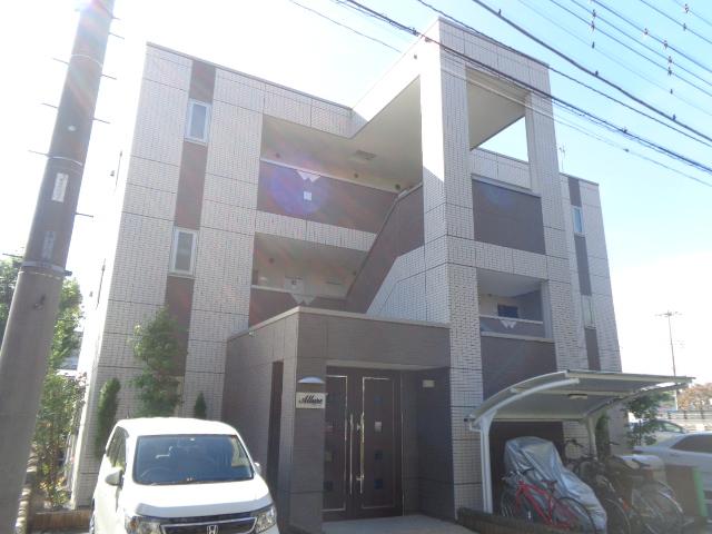 アリュール 外観写真（昼）