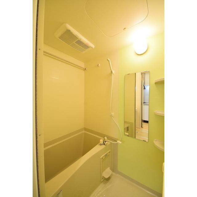 グランエッグス三軒茶屋N1階 玄関