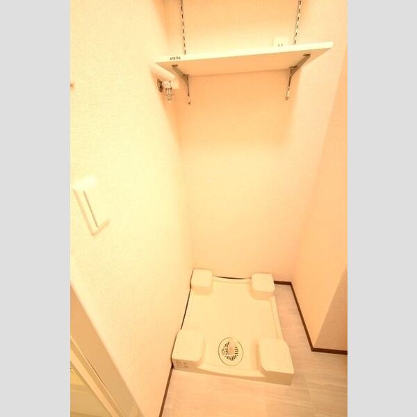 フォンティーヌ　Ⅱ棟201号室 洗濯機置き場