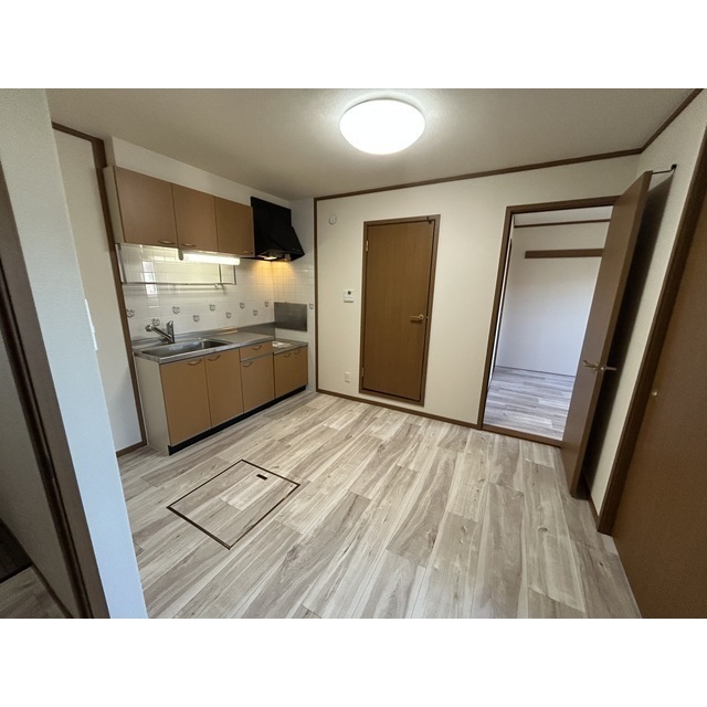 サニービレッジ1番館104号室 内観