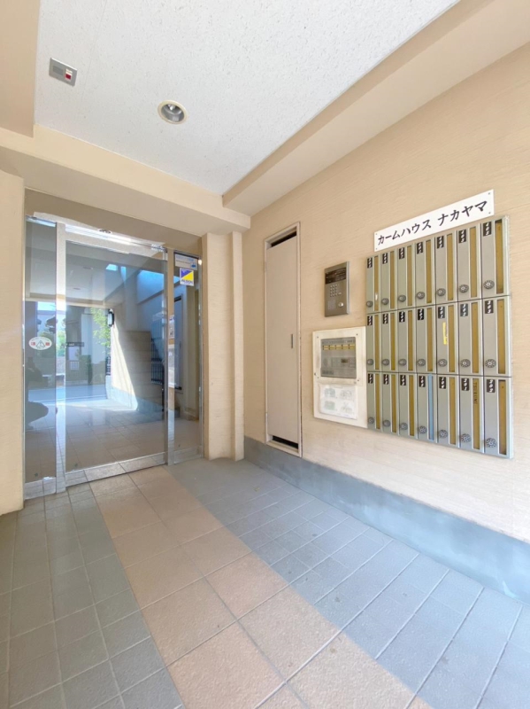 カームハウス中山 エントランス