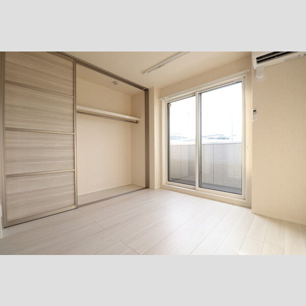 コンフォート横浜緑202号室 リビング