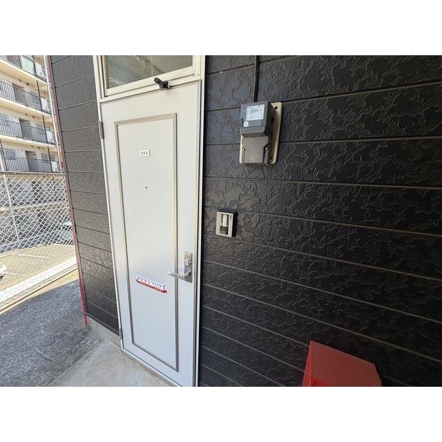 鈴木ハイム104号室 玄関