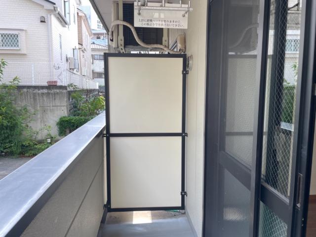 ロイヤルヒルズ宮崎台206号室 ベランダ