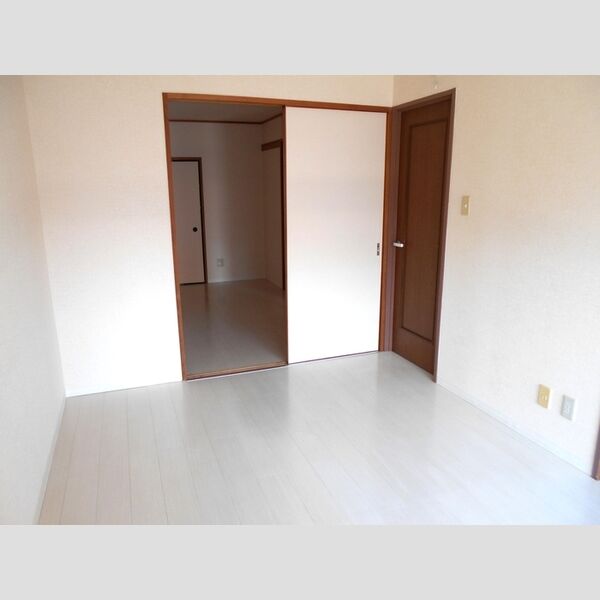 クレドール草加508号室 洋室