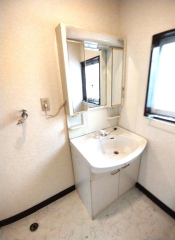 花見川区三角町戸建 クロスクッションフロア張替済