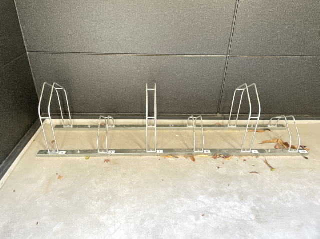 スカイルーチェ南浦和202号室 駐輪場