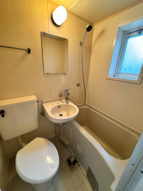 ロ－ズアパ－トＦ２６番館(F-026) トイレ