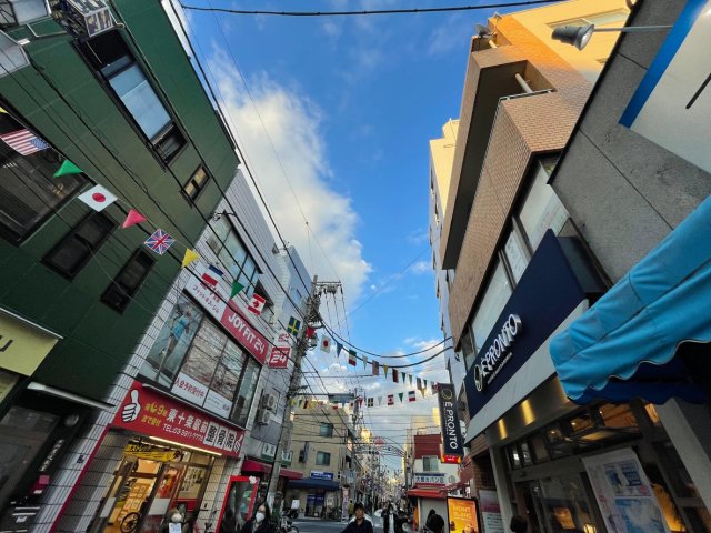 共栄ビル401号室 飲食カフェ充実。