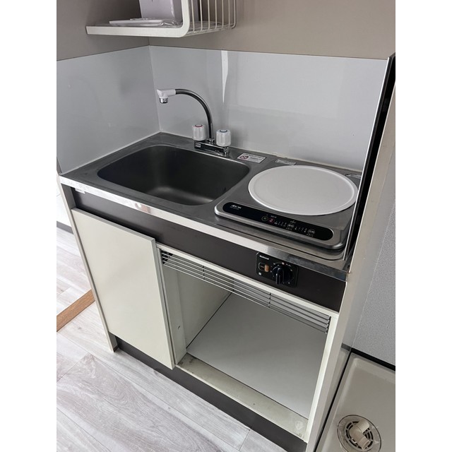 リュミエ本厚木220号室 キッチン