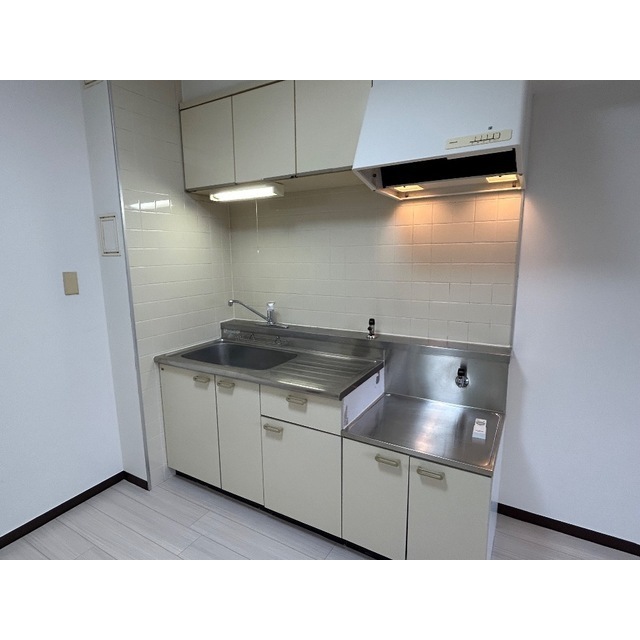 PURE　GOLD202号室 同建物別部屋の参考画像