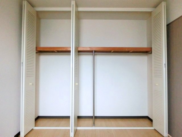 パーシモン中田 洋室　収納　※現況優先