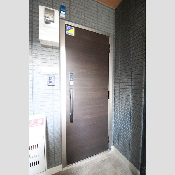 シェーンブルーメ横浜107号室 玄関