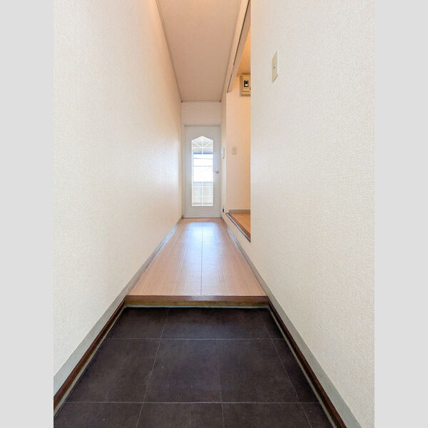 パフィオニッシン 玄関