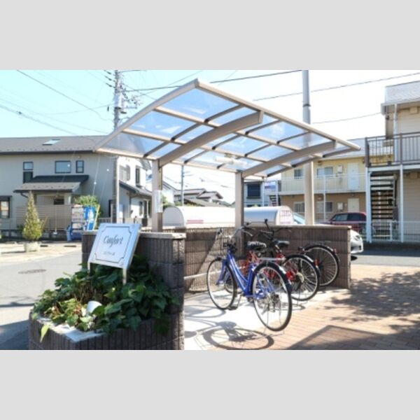 コンフォール 駐輪場