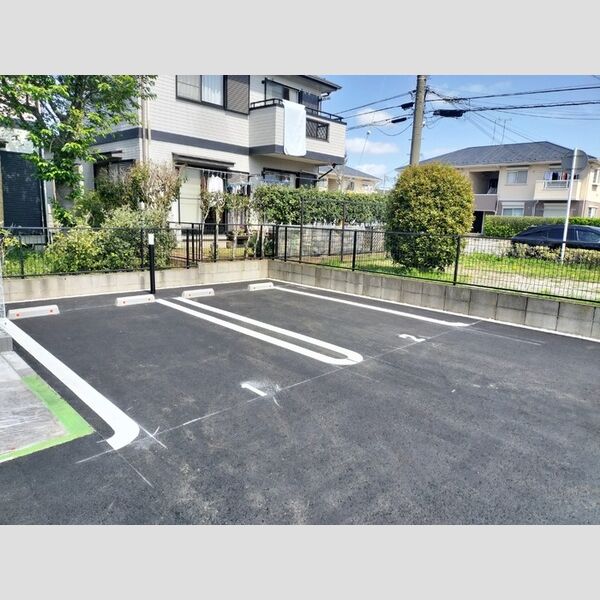 D-ROOM　IGODAI 駐車場