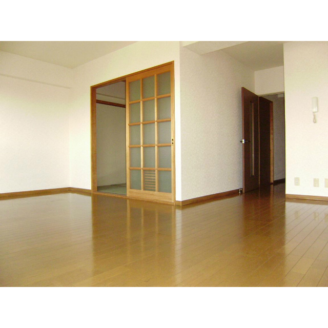 ＵＮＯ　ＰＡＬＡＣＥ 内観