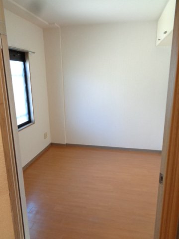 セレーノ希望ヶ丘0403号室 洋室２　※別号室の参考写真です(現況優先・仕様違いの場合あり)