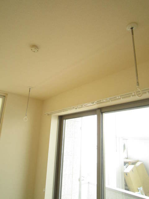 ロイヤル藤沢 室内物干し