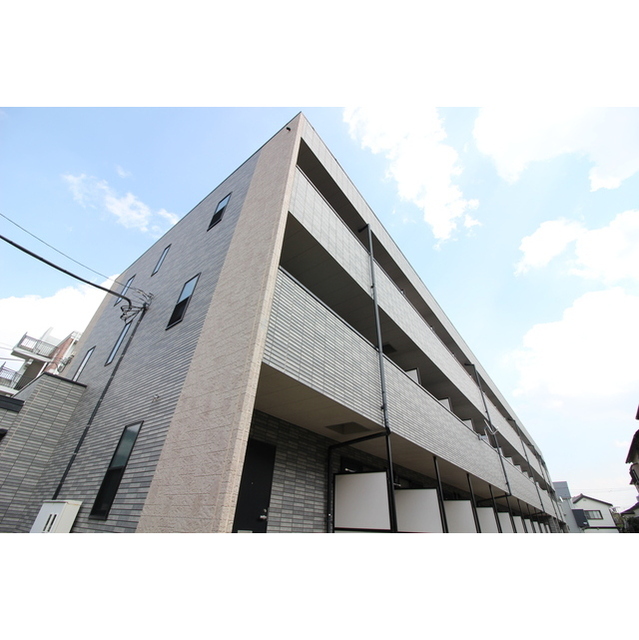 アンプルール フェール ヒルサイドステージ 外観