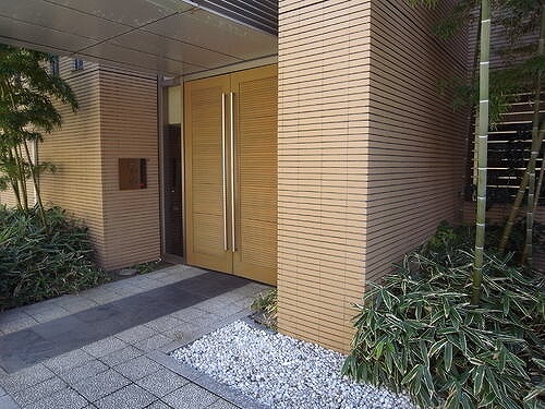 クオス保土ヶ谷 エントランス　※2013年3月撮影の写真