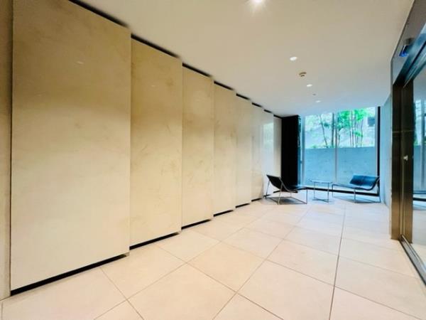 ＨＴピア赤坂3階 エントランス