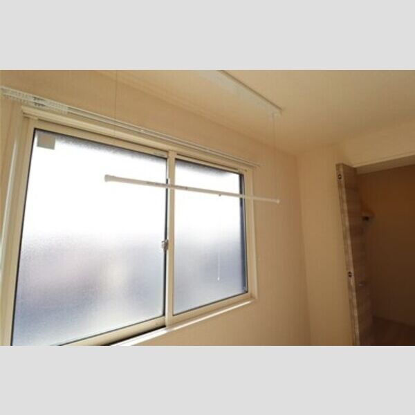 ティアラⅢ303号室 室内物干し