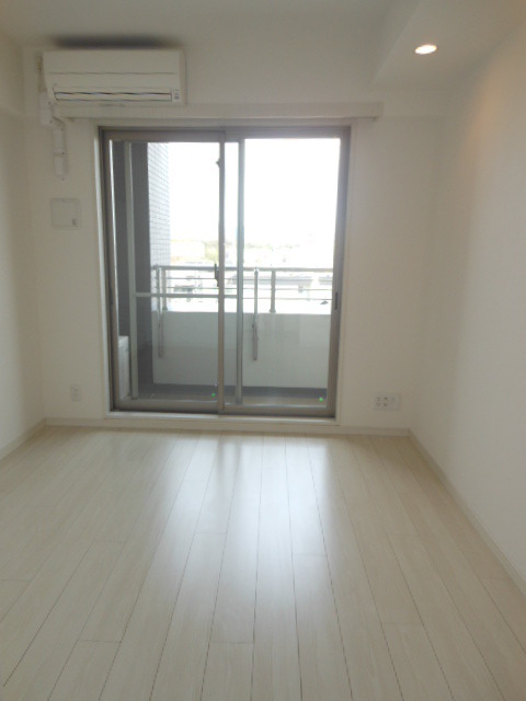 グランド・ガーラ代々木参宮橋7階 洋室