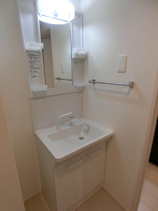 リブリ・ラフィーネ国立 洗面