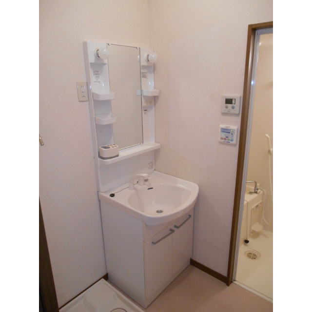 アンプルール フェール Lien.K.M303号室 内観