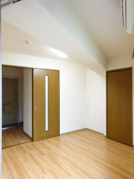 ロイヤルガーデン千鳥町 リビング