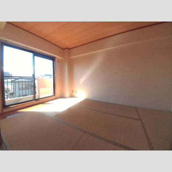 クレッセ305号室 和室