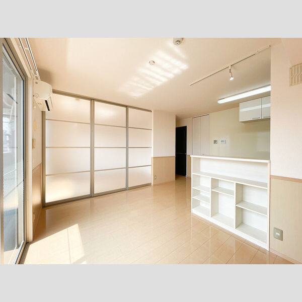 ウィスタリア　F LDK