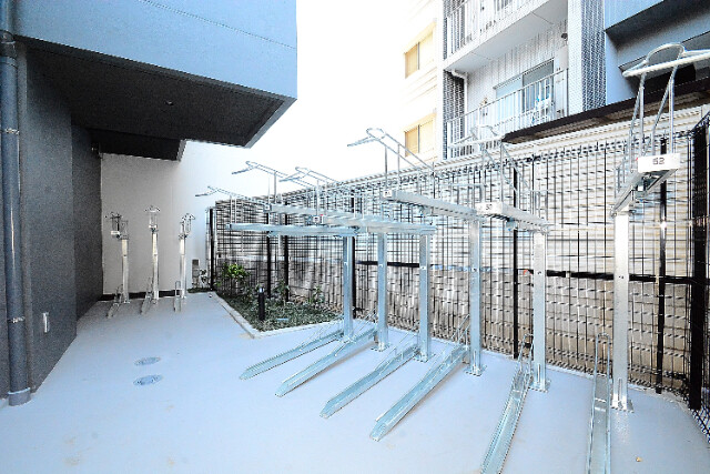ステージグランデ亀有アジールコート6階 駐輪場