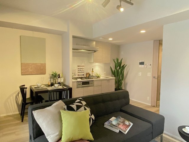 プラウドフラット上野松が谷 ※家具等は付いてません。