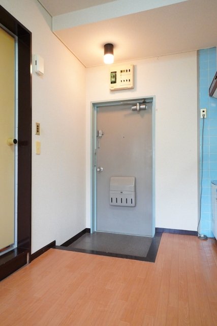 FC若宮コーポ 玄関