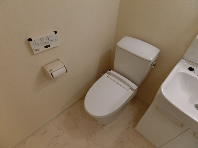 ベルセル南青山2階 トイレ