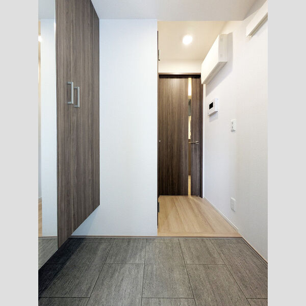 エスペリア相模が丘5丁目201号室 玄関