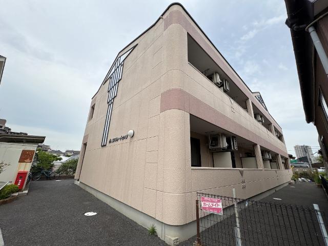 コンフォート竹ノ塚 外観写真（昼）