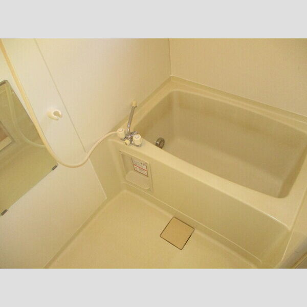 ヴィラフォーレ　E 浴室