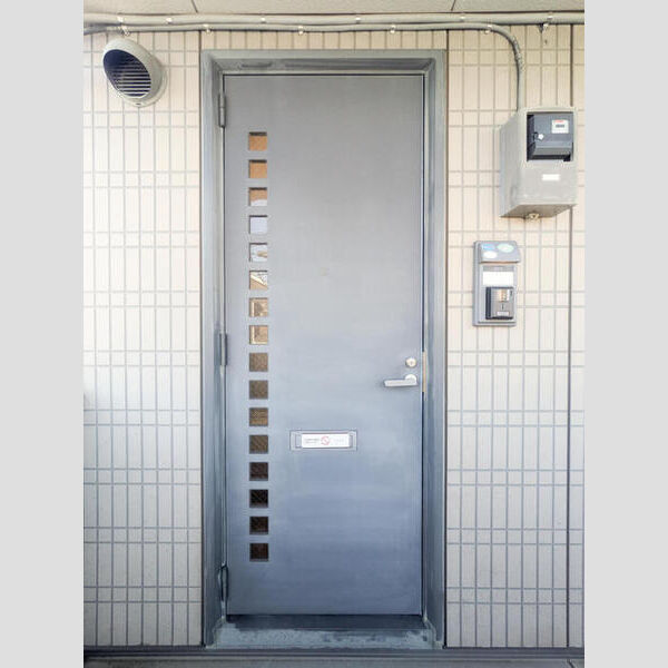 メゾン寿　C 玄関