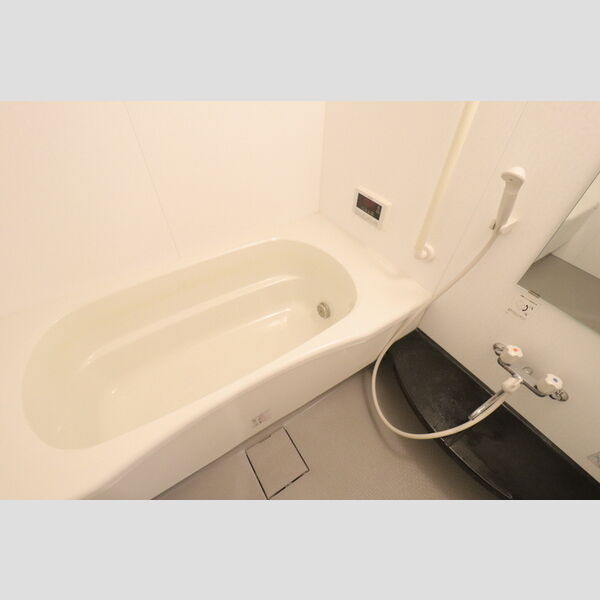 ウィット吉川　B 浴室