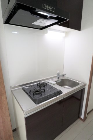 T＆FレジデンスⅥ101号室 キッチン