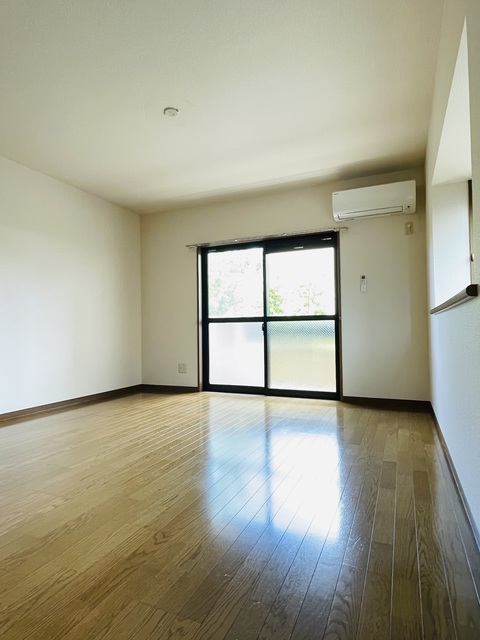 モンテジュール0108号室 リビング