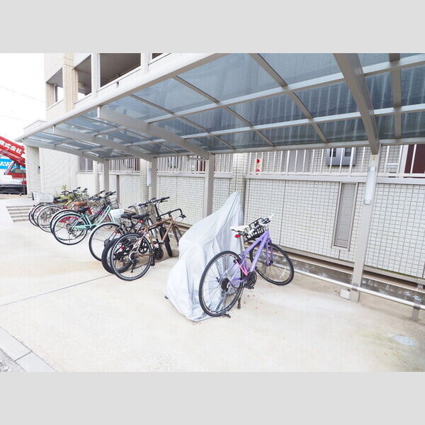 ベルウッド 駐輪場