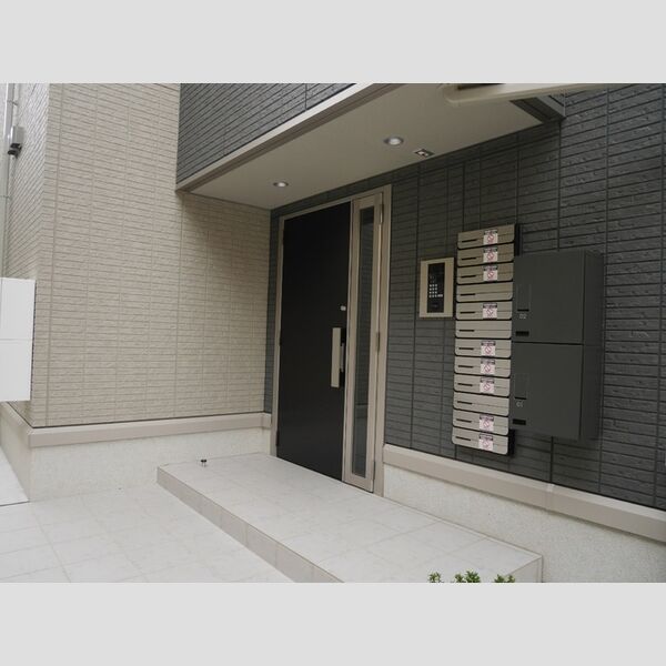 メゾン グランシャリオ エントランス