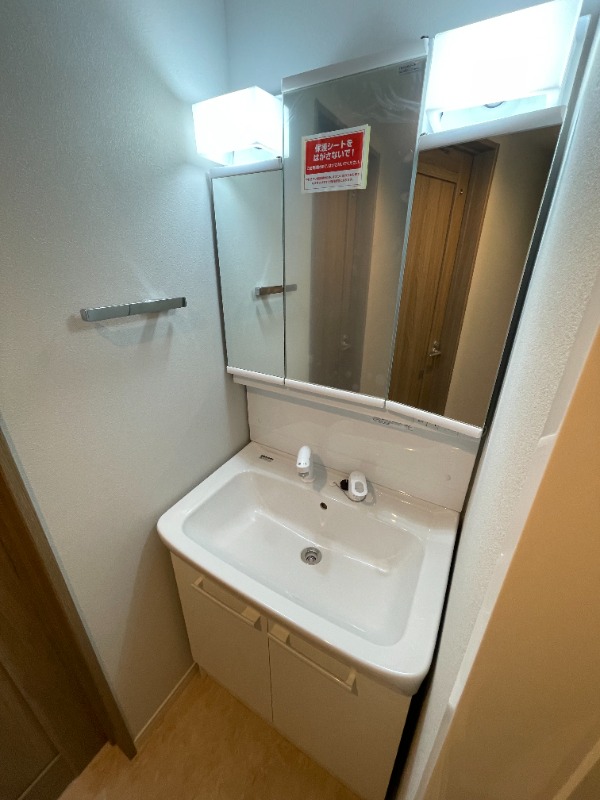 ルヴェ・デュ・ソレイユ2階 洗面