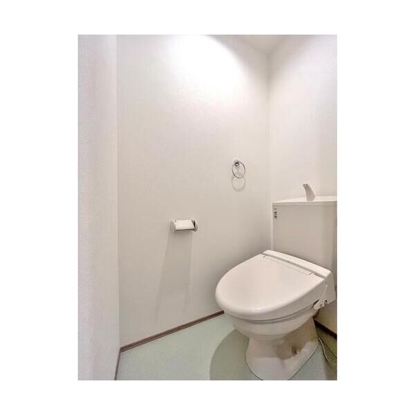 ミリアビタ稲毛102号室 トイレ