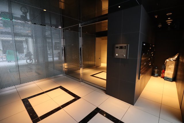 GENOVIA新宿御苑green veil エントランス