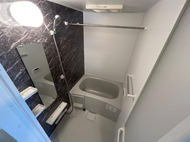 ボッテガノワール バス